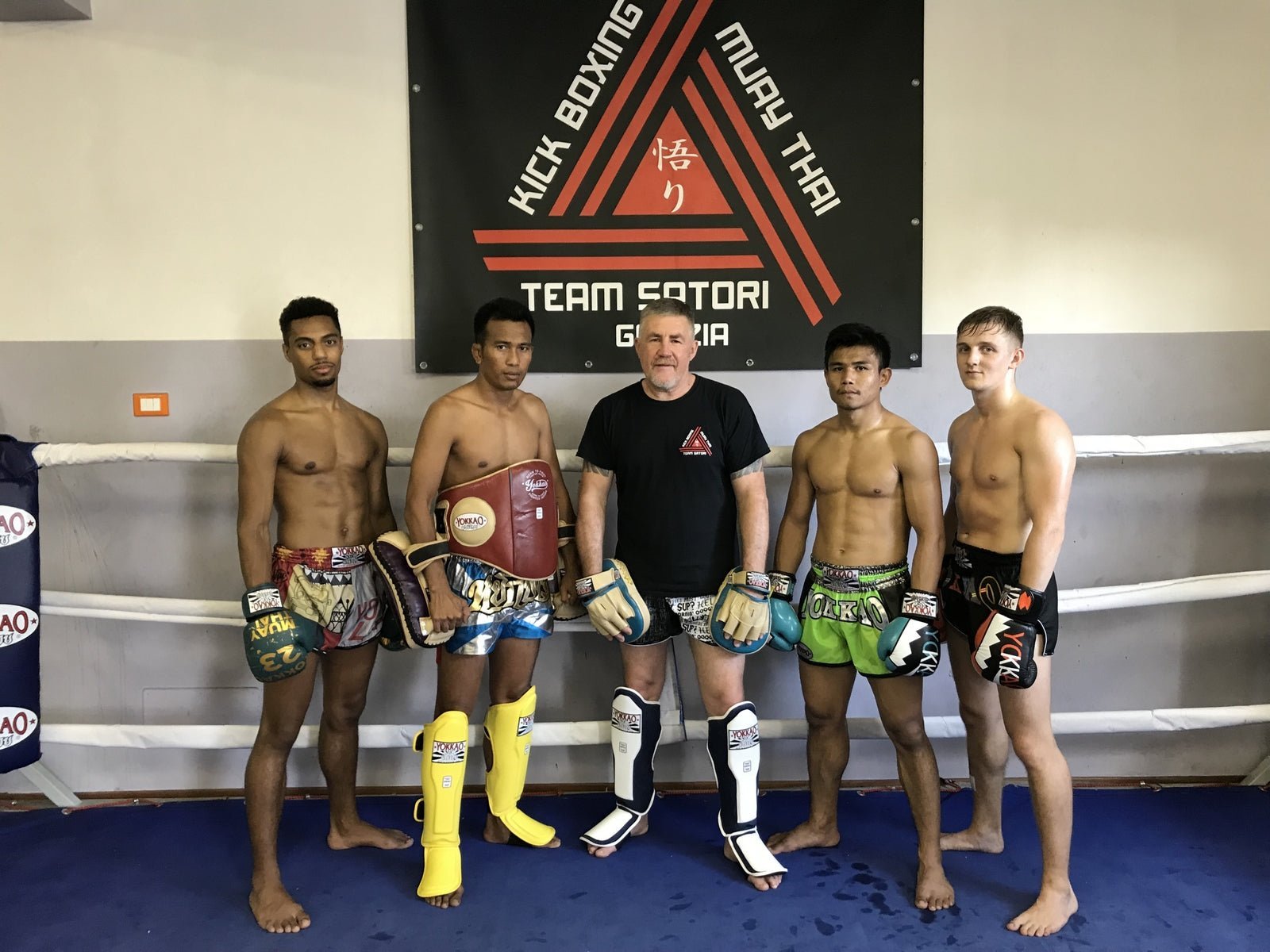 YOKKAO Fight Team Train with Famed Fight Coach Alfio Romanut-YOKKAO