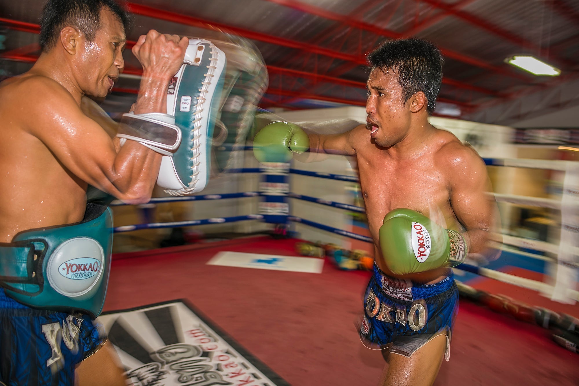 3 Simple Tips to Develop Explosive Punching Power-YOKKAO