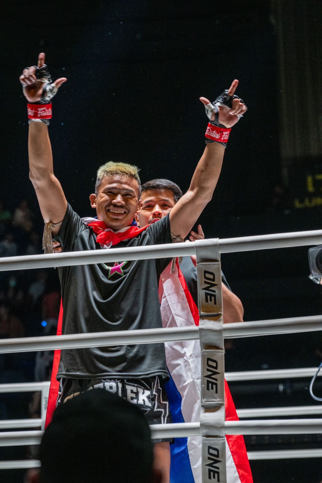 Superlek Obliterates Nabil to Show That Height Isn't Might-YOKKAO